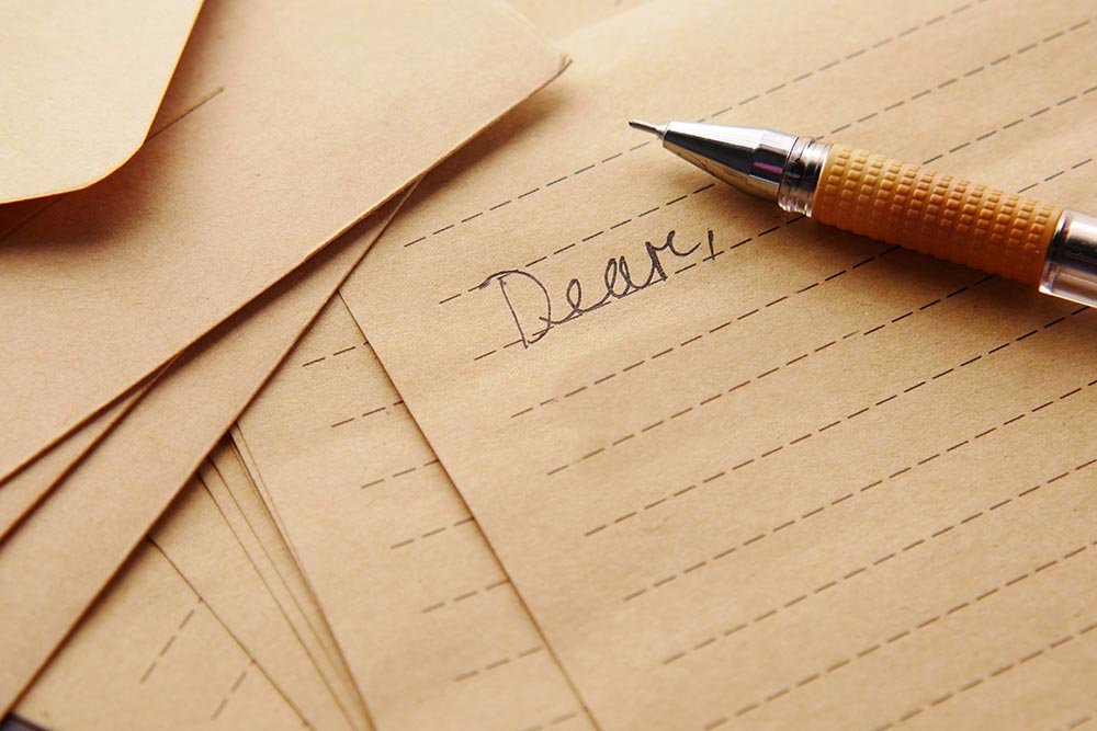 Cover Letter Format That Gets Interviews (With Examples)